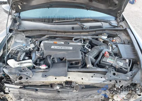 2009 Honda Accord 2.4 Ex-L from USA, damaged, VIN 1HGCP26839A052572